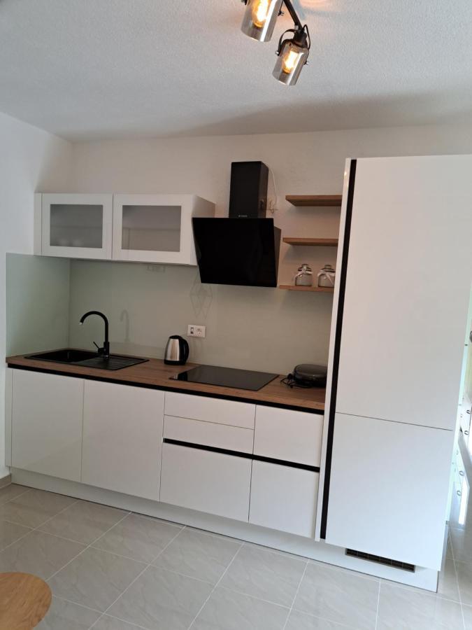 Apartman Polegubic Biograd Na Moru Exteriér fotografie