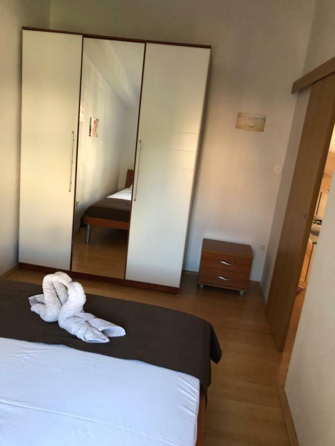 Apartman Polegubic Biograd Na Moru Exteriér fotografie